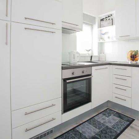 Apartment Movie Primosten Ngoại thất bức ảnh